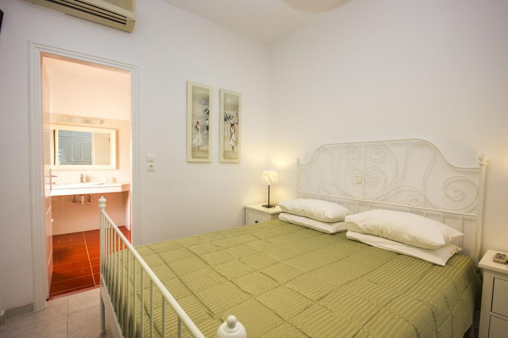 Anixi Hotel Ornos  Pokoj fotografie
